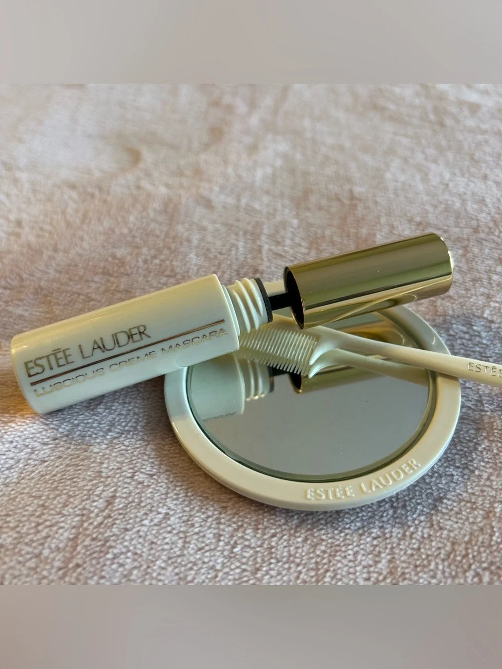 Estée Lauder Lucious Crème Mascara Lustrous Black RARE w/ travel compact & brush